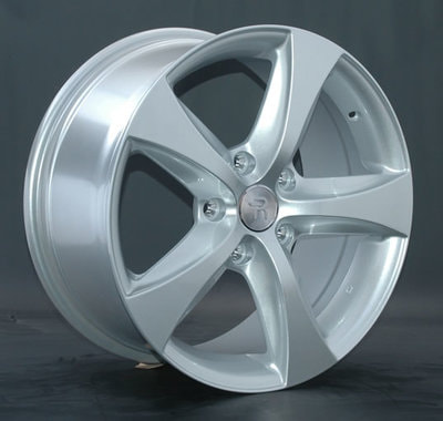  Replay 8,5x18 5/130/58/71,6 Replay AUDI A70 SILVER . . (015556-030019006) ()